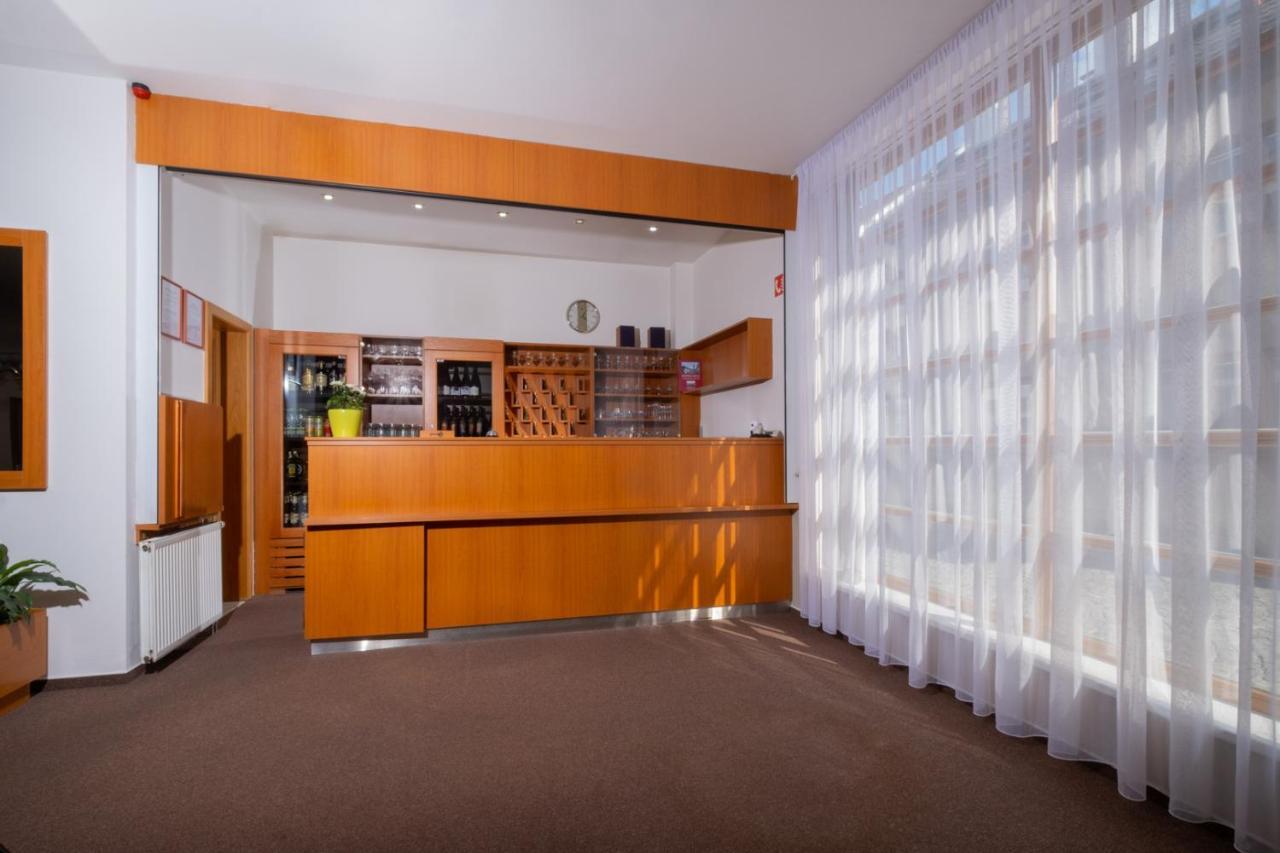 Hotel Mohelnice Buitenkant foto